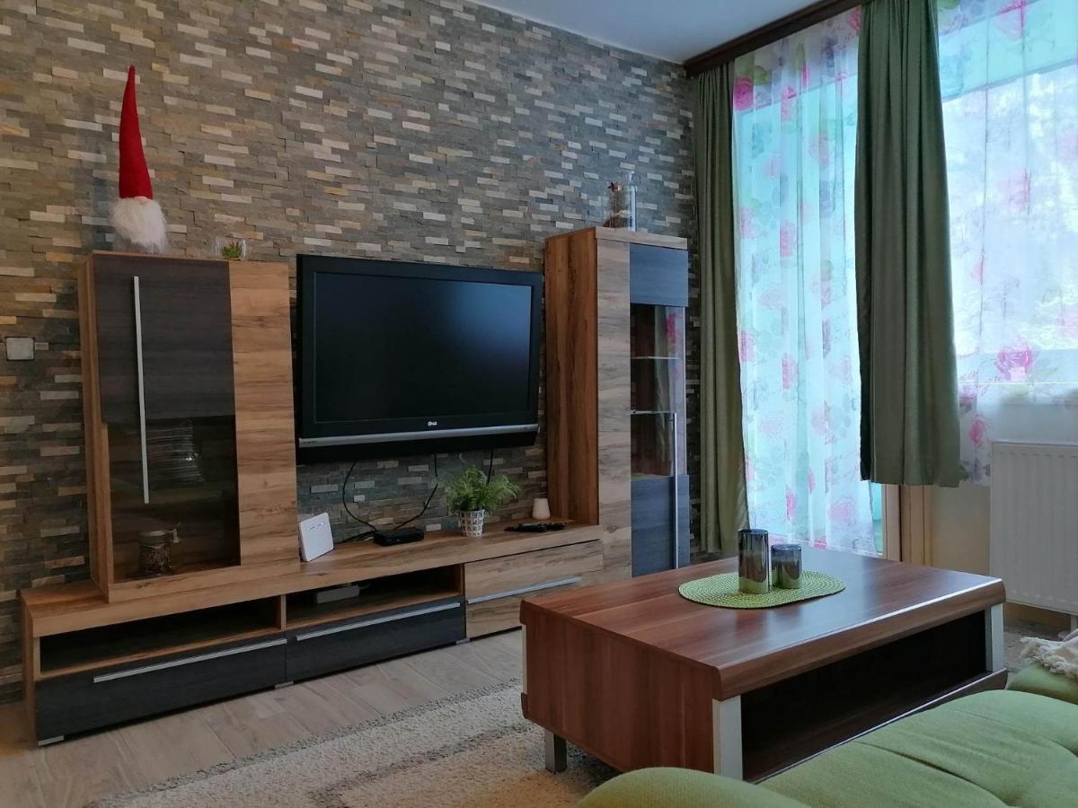 Apartma Angi Appartamento Obertraun Esterno foto
